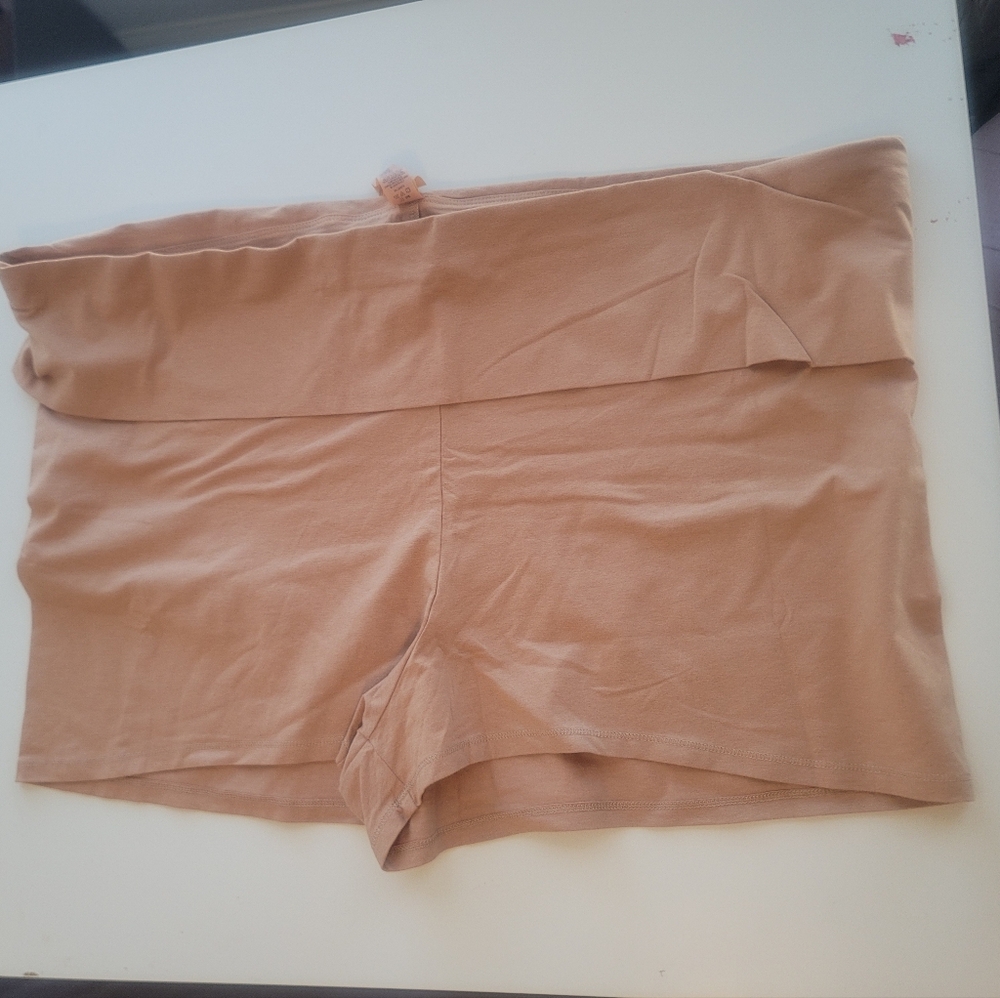 SKIMS fold over shorts